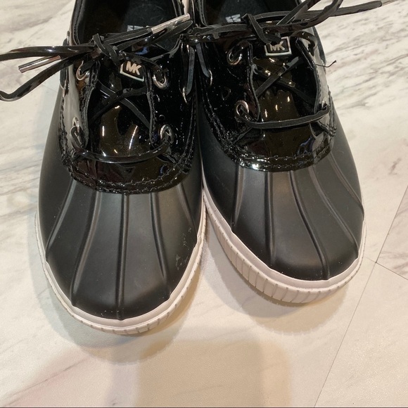 Michael Kors Hyde Black Duck Shoes 6 - Picture 7 of 9